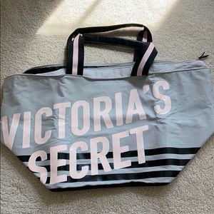 NWOT big victoria’s secret weekender duffel